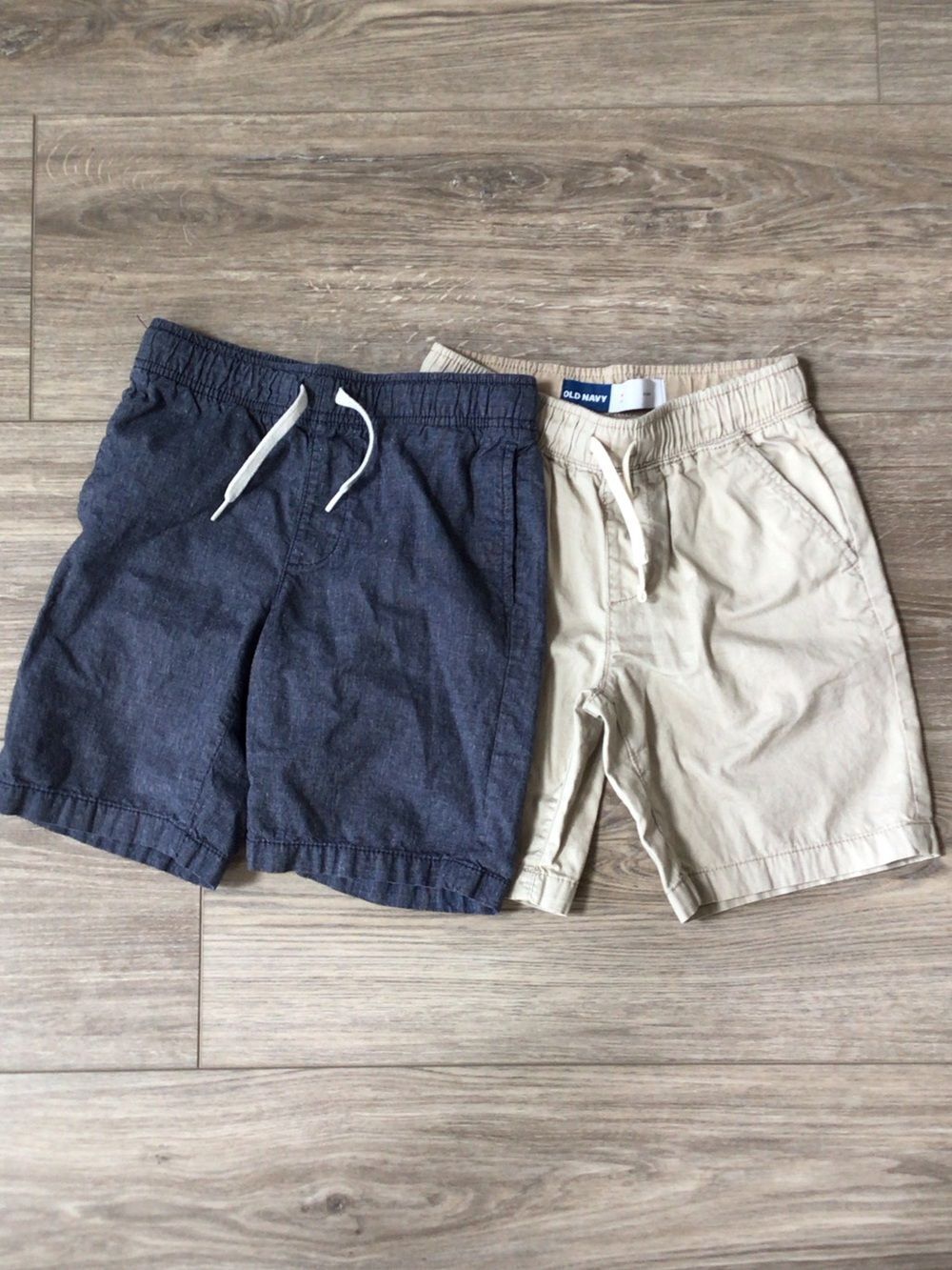 Old Navy Kids Drawstring Shorts in Navy and Khaki